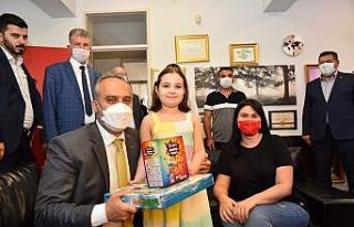 Ödül avcısı Beren, Bursa’nın gururu oldu