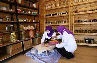 Ordu’da gastronomi eğitimini tamamlayan kadınlar...