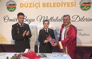Osmaniye’de astsubay çift üniformayla nikah masasına...