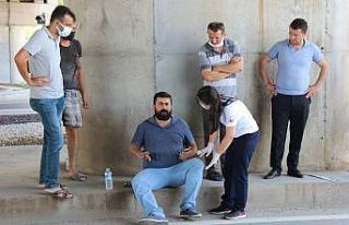 Otomobil ile taksi kafa kafaya çarpıştı: 2 yaralı