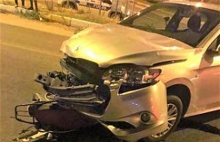 Otomobil motosikletle çarpıştı: 2 ağır yaralı