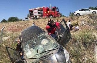 Otomobil şarampole uçtu: 5 yaralı