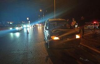 Otomobilin çarptığı 15 yaşındaki genç ağır...
