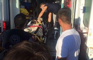 Otomobilin çarptığı yaya yaralandı