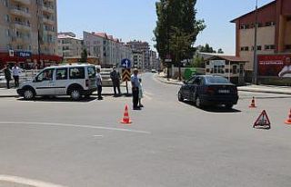 Otomobiller çarpıştı: 4 yaralı