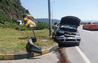 Otomobiller kavşakta çarpıştı: 1 yaralı