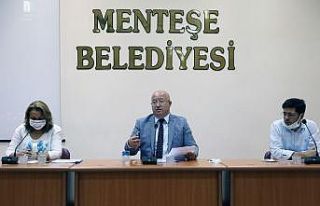 Özdemir ve İçöz’ün isimleri tiyatro salonlarında...