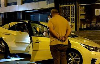 (Özel) Arnavutköy’de bir otomobili kurşunlayıp...