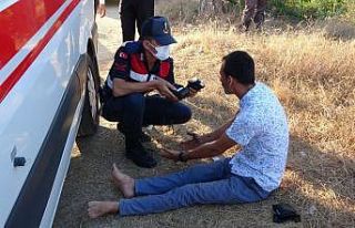 (Özel) Biri camdan fırlayan iki kişinin yaralandığı...