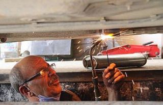 (ÖZEL) Egzoz tamirinde geçen yarım asır