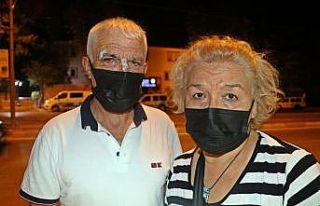 (ÖZEL) İşitme engelli çift, halk otobüsünde...