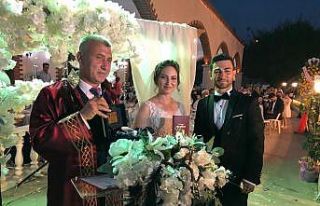 (ÖZEL) Kızının nikahı kıyan evlendirme memurunun...