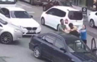 (Özel) Trafikte yumruklu kavga kamerada