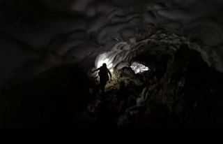 (Özel) Yazın ortasında buz tüneli