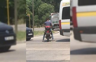 Pancar motoru için pet şişeyle benzin alınca polisi...