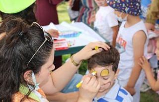 Pandemide sıkılan çocuklar şenlikte stres attı