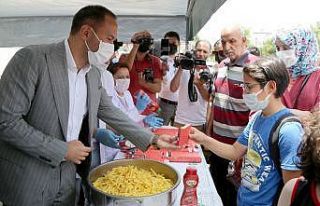 Patatesi ile meşhur Niğde’de vatandaşlara patates...
