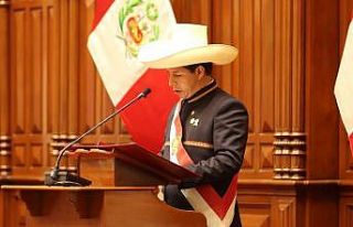 Peru’da Pedro Castillo Devlet Başkanı olarak yemin...