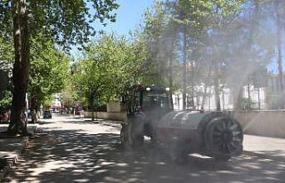 Polatlı’da haşerelere karşı ilaçlama çalışmaları...