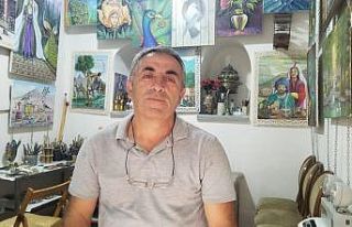 Polislikten ressamlığa uzanan sanat aşkı