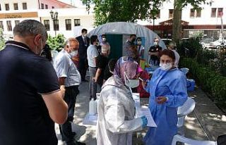 Randevusuz aşı çadırına yoğun ilgi