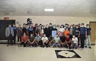 Rektör Namık Ak, öğrencileri dinledi