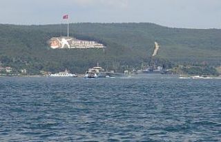 Rus savaş gemileri peş peşe Çanakkale Boğazı’ndan...