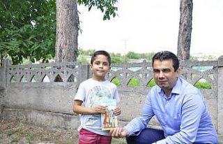 Safranbolu’da öğrencilere tatil kitabı hediyesi