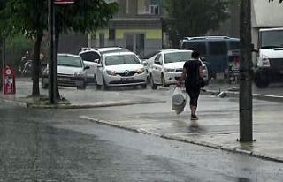Sağanak yağışa aldırış etmediler