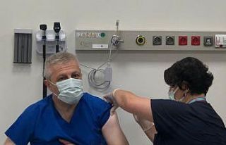 Sağlık Müdürü’nden gençlere aşı daveti...