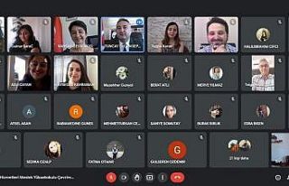 Sağlıkçıların mezuniyet töreni online yapıldı
