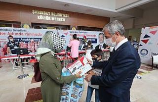 Şahinbey Belediyesi 150 bin adet spor ayakkabı dağıtımını...