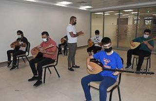 Şahinbey Belediyesi öğrencileri konservatuara hazırlıyor