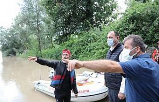 Sakarya Nehri’nde kaybolan genci arama çalışmaları...