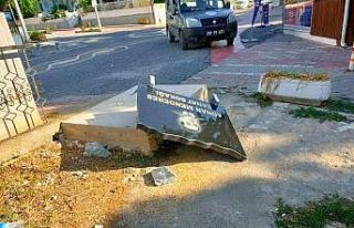 Sakin şehir Gerze’de kent mobilyalarına zarar...