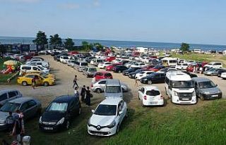 Sakin şehre turist akını: Nüfus 5’e katlandı