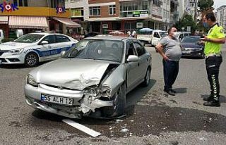 Samsun’da kavşakta iki araç çarpıştı: 1 yaralı