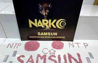Samsun’da uyuşturucu hapla yakalanan bir kişi...