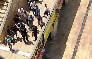 Şanlıurfa’da internet kafede bıçaklı kavga,...