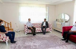 Şehit aileleri ve gazilere bayram ziyareti