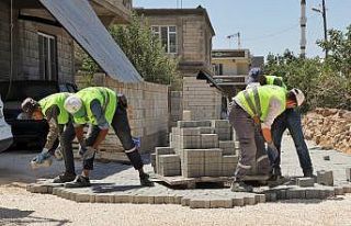 Şehitkamil’de 2 mahalleye parke taşı