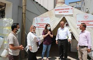 Şemdinli’de randevusuz aşı çadırına yoğun...