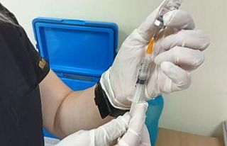 Serap hemşireden çağrı: "Lütfen aşı olun"