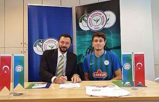 Seyfettin Anıl Yaşar 4 yıllığına Çaykur Rizespor’da
