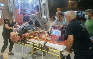 Seyir halindeki traktör üzerinden düşen kadın...