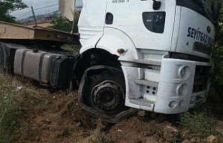 Seyitgazi yolunda trafik kazası, 1 yaralı