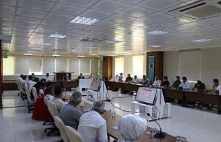 Siirt Valisi Hacıbektaşoğlu STK temsilcileri ile...