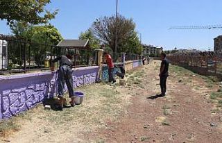 Siirt’in park duvarları renklendi
