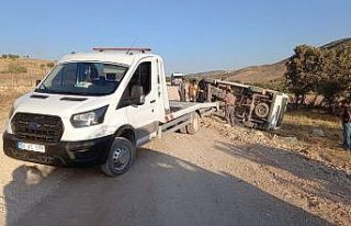 Siirt’te minibüs devrildi: 1 yaralı