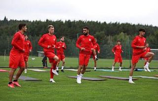 Sivasspor günü çift idmanla tamamladı